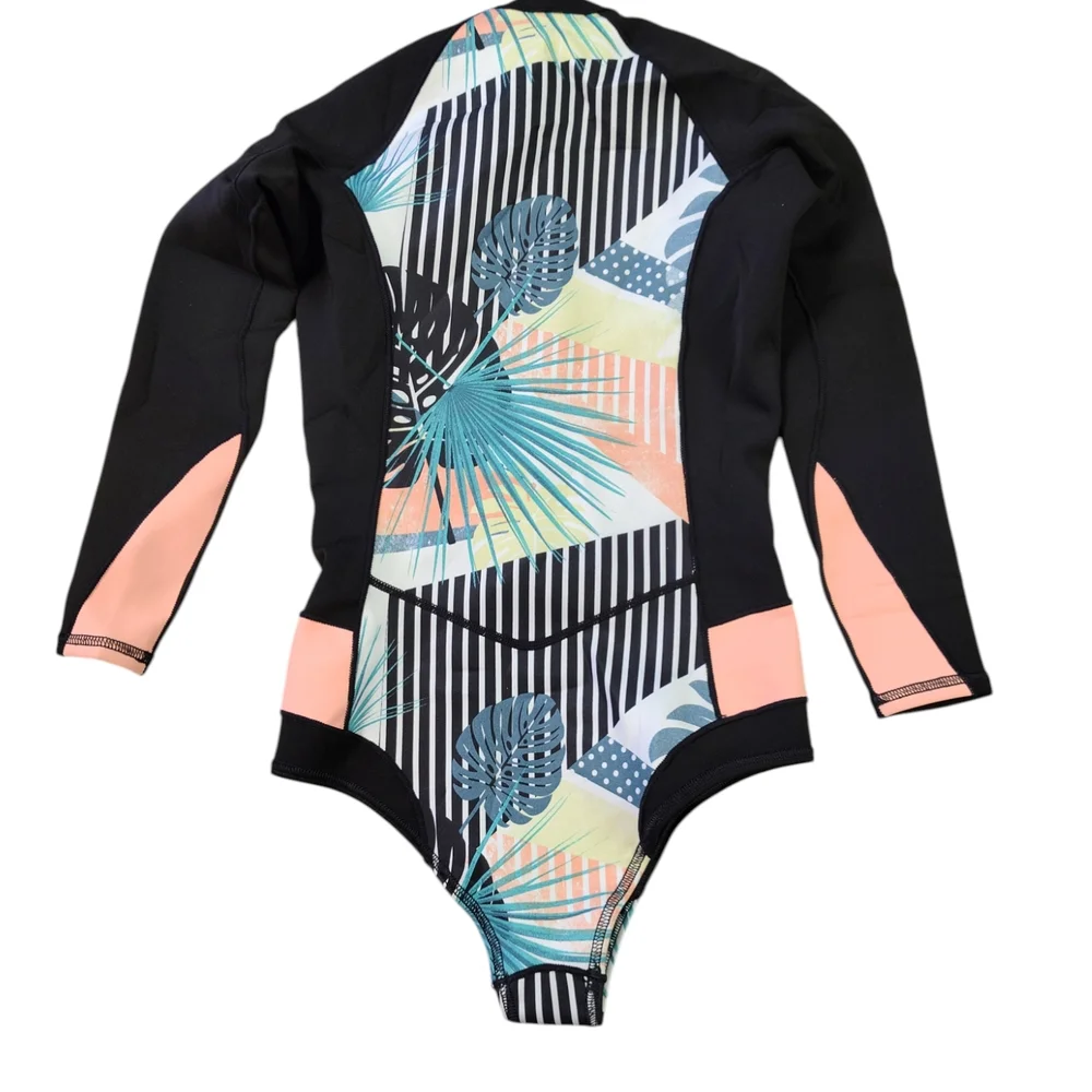 ROXY- NWT -1mm POP Surf - Long Sleeve Front Zip Bikini Cut Shorty - Picture 2 of 3